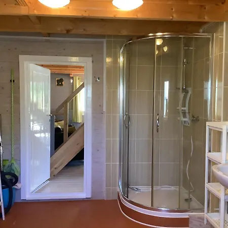 The Cabin, Casa vacanze *