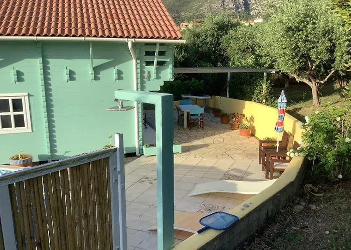 The Cabin, * Kyparissia