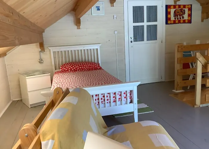 The Cabin, Hébergement de vacances
