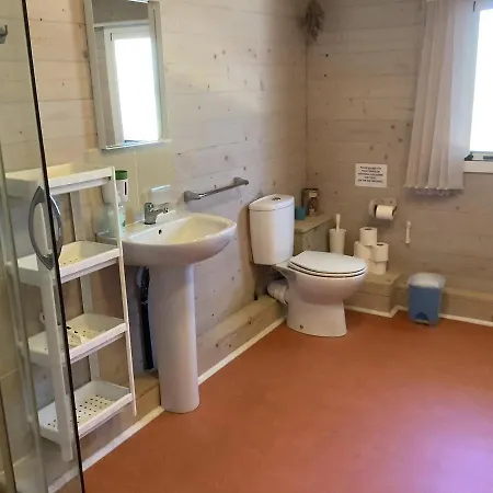 度假居 The Cabin, *