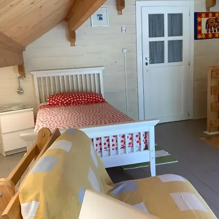 The Cabin, Hébergement de vacances