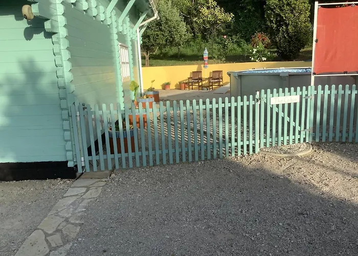 The Cabin, * Κυπαρισσία