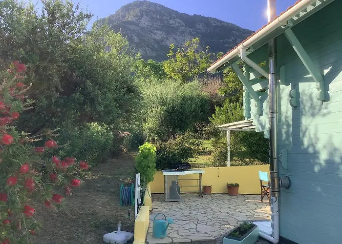 The Cabin, Kyparissia